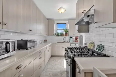 84-51 Beverly Road #6A, New York City, NY 11415 - Photo 5