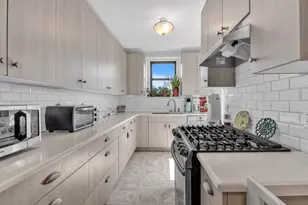 84-51 Beverly Rd, New York City, NY 11415 - Photo 5