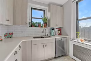 84-51 Beverly Rd, New York City, NY 11415 - Photo 7