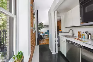124 Thompson St, New York City, NY 10012 - Photo 3