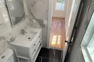 122-21 Long St, New York City, NY 11434 - Photo 11