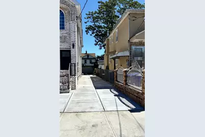 122-21 Long Street, New York City, NY 11434 - Photo 3