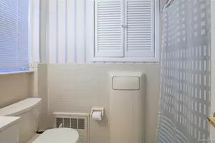 84-15 253rd St, New York City, NY 11426 - Photo 15