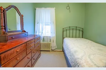 84-15 253rd Street, New York City, NY 11426 - Photo 11