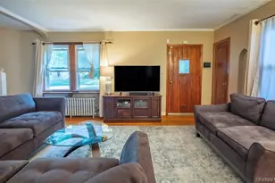 84-15 253rd St, New York City, NY 11426 - Photo 5