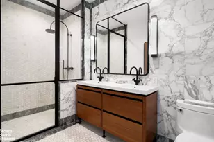 21 India St, New York City, NY 11222 - Photo 5
