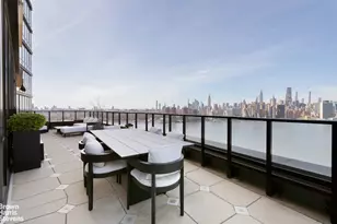 21 India St, New York City, NY 11222 - Photo 3