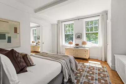 32 Washington Square W #3E, New York City, NY 10011 - Photo 9