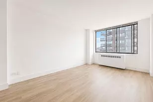 1735 York Ave, New York, NY 10128 - Photo 3
