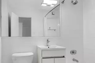 241 E 76th St, New York City, NY 10021 - Photo 9