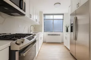 1735 York Ave, New York City, NY 10128 - Photo 3
