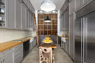 10-12 E 94th St, New York, NY 10128 - Photo 17