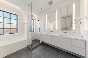 405 W 23rd St, New York City, NY 10011 - Photo 13