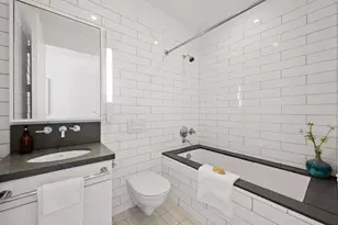 330 Spring St, New York City, NY 10013 - Photo 11