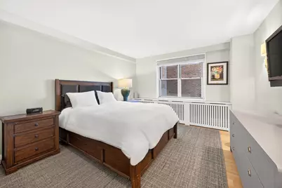303 W 66th Street #4KE, New York City, NY 10069 - Photo 7