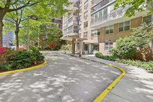 303 W 66th St, New York City, NY 10069 - Photo 9
