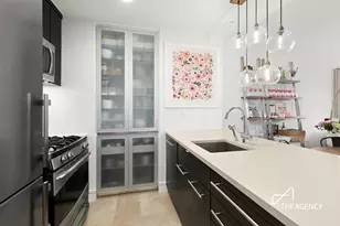 212 W 72nd St, New York City, NY 10023 - Photo 3