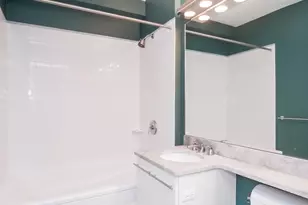 272 W 107th St, New York City, NY 10025 - Photo 9