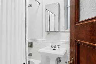 314 W 100th St, New York City, NY 10025 - Photo 5