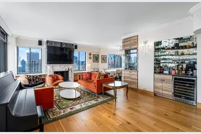 400 E 70th Street #3501, New York City, NY 10021 - Photo 3