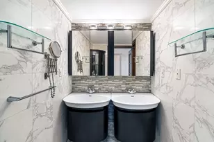 400 E 70th St, New York City, NY 10021 - Photo 11