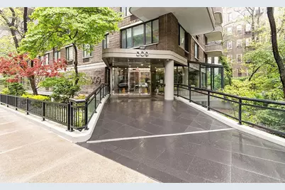 309 E 49th Street #11C, New York City, NY 10017 - Photo 13