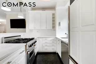 58 W 58th St, New York City, NY 10019 - Photo 5