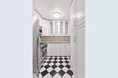 7 E 35th Street #10E, New York City, NY 10016 - Photo 3