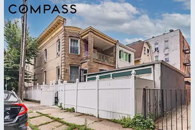 27 Hubbard Place, New York City, NY 11210 - Photo 17