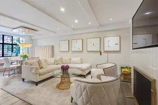 230 E 50th St, New York City, NY 10022 - Photo 3