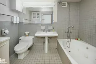 44 W 76th St, New York City, NY 10023 - Photo 7