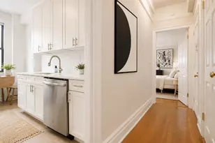 27 W 96th St, New York City, NY 10025 - Photo 5