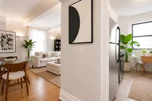27 W 96th St, New York City, NY 10025 - Photo 3