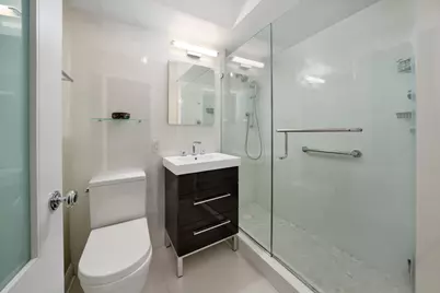 165 E 72nd Street #2M, New York City, NY 10021 - Photo 5