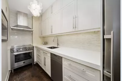 165 E 72nd Street #2M, New York City, NY 10021 - Photo 3