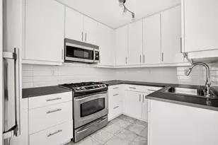 200 E 58th St, New York, NY 10022 - Photo 7