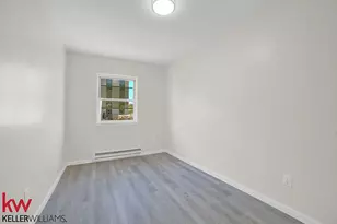 94-27 83rd St, New York City, NY 11416 - Photo 3