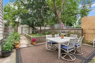 216 Monitor St, New York City, NY 11222 - Photo 9