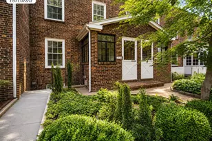 39-82 45th St, New York City, NY 11104 - Photo 9
