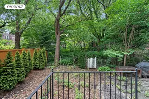 39-82 45th St, New York City, NY 11104 - Photo 5