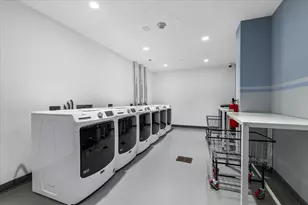 547 W 47th St, New York City, NY 10036 - Photo 37