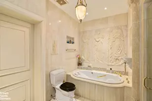 6 E 76th St, New York City, NY 10021 - Photo 11