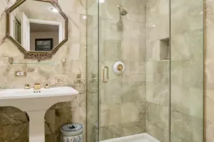 6 E 76th St, New York City, NY 10021 - Photo 7