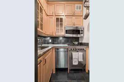 349 W 21st Street #C, New York City, NY 10011 - Photo 3