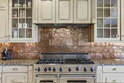 3411 Country Club Road, New York City, NY 10465 - Photo 5