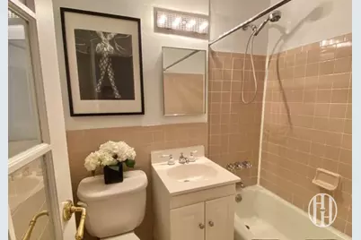 160 E 91st Street #2B, New York City, NY 10128 - Photo 3