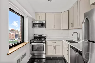 45 W 67th Street #19D, New York City, NY 10023 - Photo 3