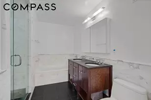 454 W 54th St, New York City, NY 10019 - Photo 11