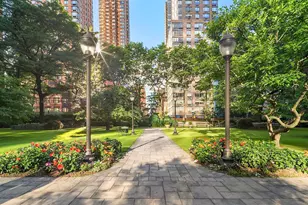30 W 60th St, New York City, NY 10023 - Photo 13