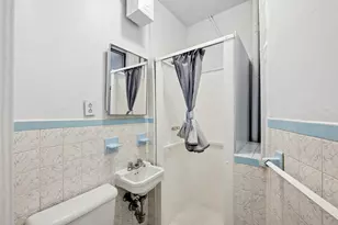 320 E 49th St, New York City, NY 10022 - Photo 1